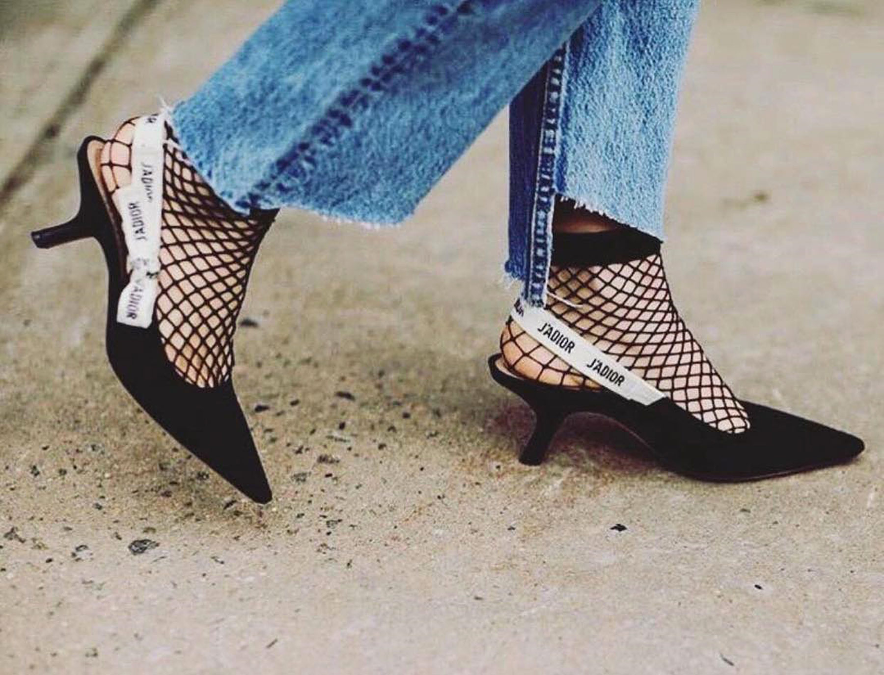 como_llevar_los_zapatos_de_dior_j_adior_slingbacks_946975202_1800x1375