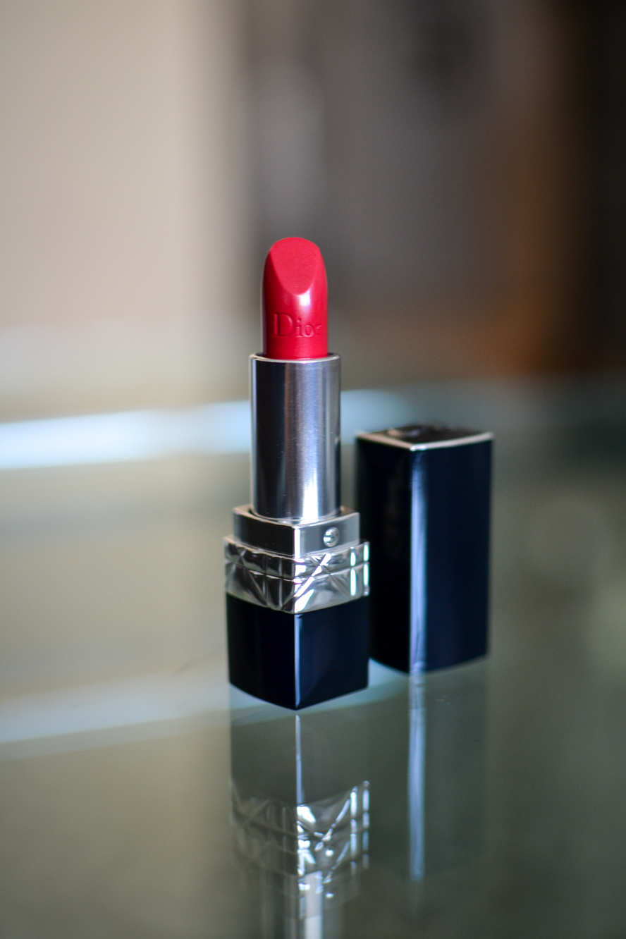 rouge-dior-couture-colour-voluptuous-care-montmartre-765-lipstick-2
